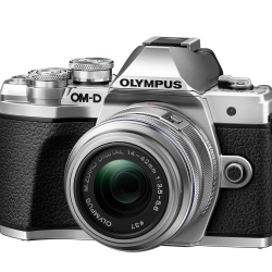 OLYMPUS E-M10 III Ασημί + M1442 IIR ΚΙΤ Ασημί V207071SE000