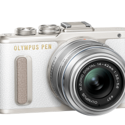 Olympus E-PL8 1442IIR Kit wht/slv (E-PL8 white + EZ-M1442IIR silver - incl. Charger & Battery)