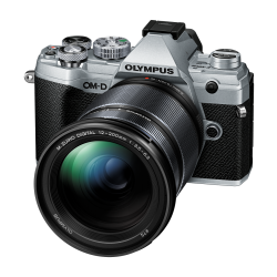 Olympus OM-D E-M5III 12-200 Camera Kit slv/blk