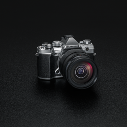 Olympus OM-D E-M5III 1240 Camera Kit slv/blk
