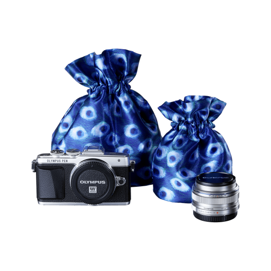 Olympus PEN  Camera Pouch Hello Peacock